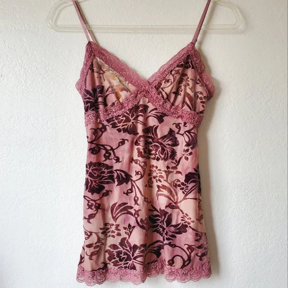 Y2K Velvety Floral Spaghetti Strap Tank Top - Picture 9 of 9